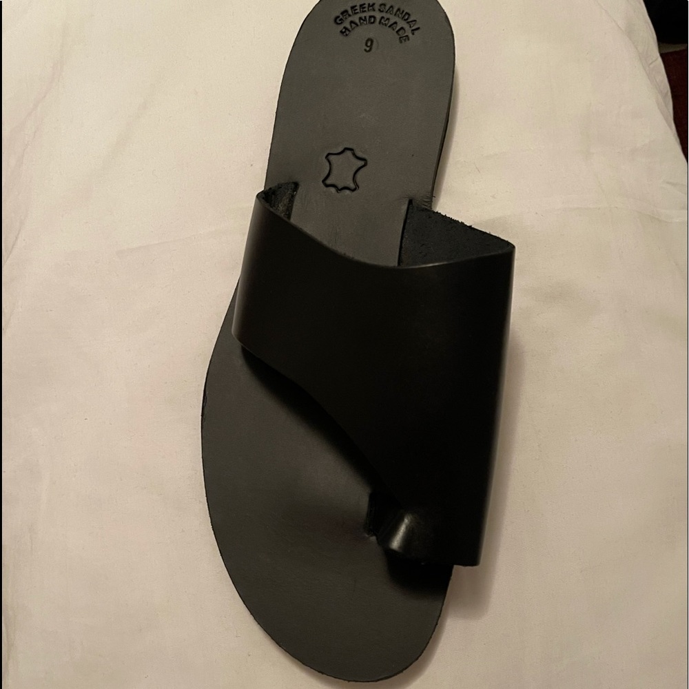 Men’s thong sandals